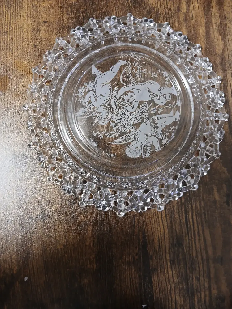 Vintage EAPG Cherub Lace Glass Plate Daisy Chain Boarder