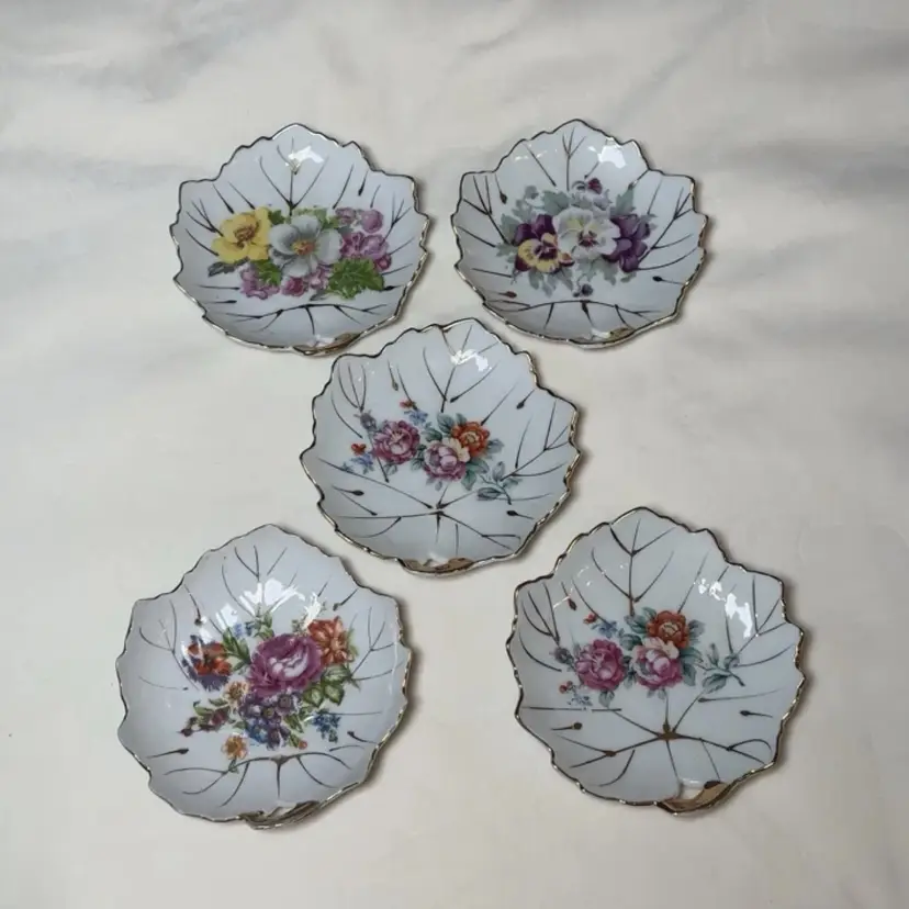 Set Of Five Leaf Shaped Floral Design Candy Dishes Made in Japan 5”
