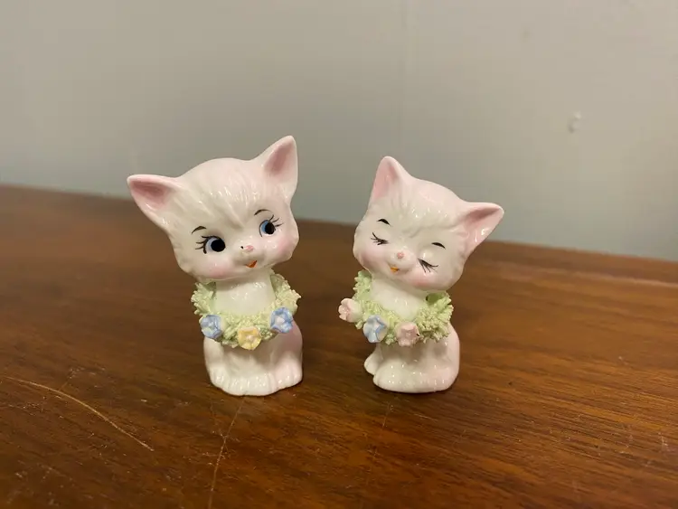 Pair Of Napco Bone China Figurines Cats Ceramics Minis Flowers Spring