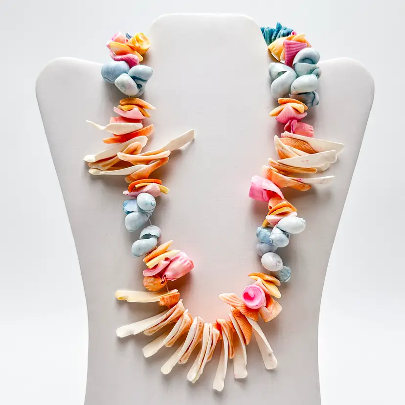 Vintage Hawaiian Shell Necklace Pink Blue Peach Barrel Clasp 20" B25
