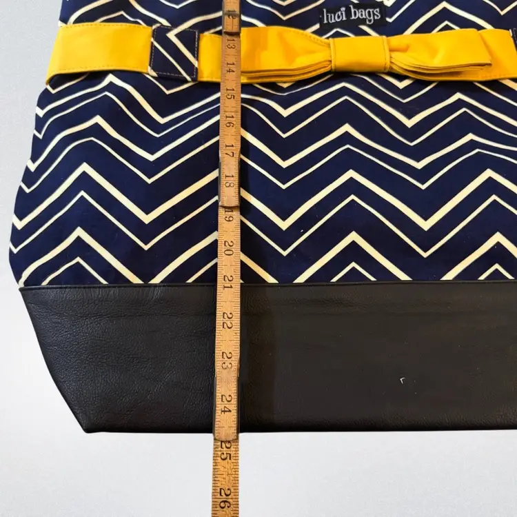 Large Lucy Bags Chevron Pattern Nautical Navy Blue Yellow Bow Tote Travel Bag