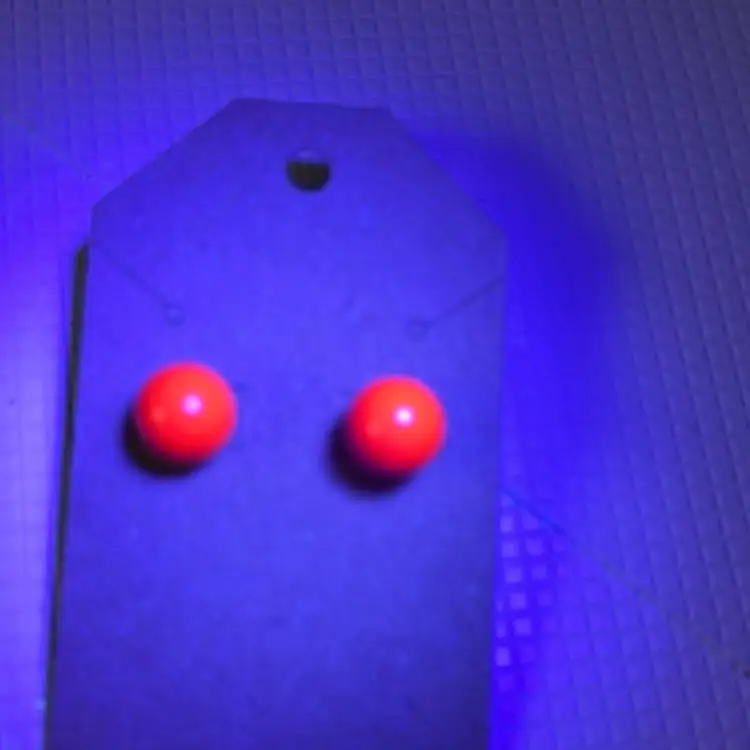 Earring That Turn Orange