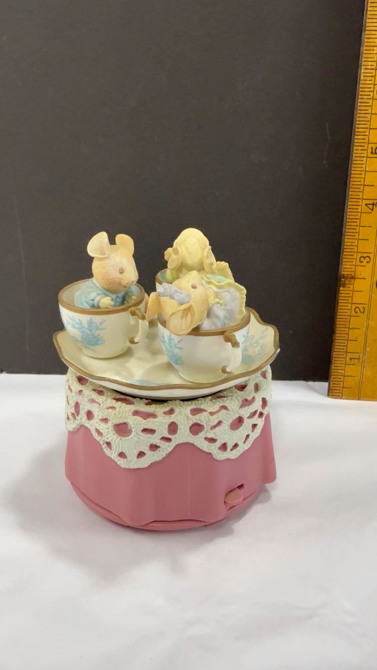 Vintage Enesco music box
