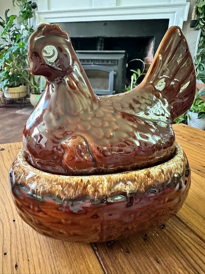 HULL Pottery Vintage Brown Drip Glaze Casserole Covered Dish USA Hen On Nest MCM