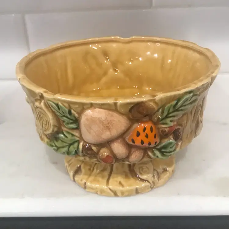 Vintage Lefton Ceramic Plant/ Dish Footed Mushrooms Motif