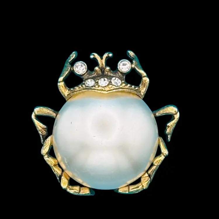 Vintage Crab Brooch 1980s–1990s