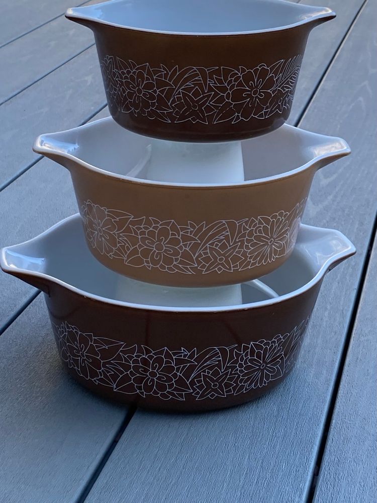 SET OF 3 NESTING PYREX CINDERELLA WOODLAND BOWLS
