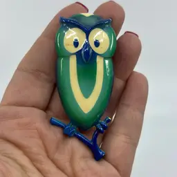 Enamel Gold Tone Groovy Owl Brooch Pendant 3”