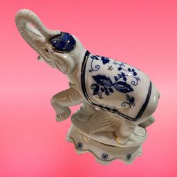 31. Vintage Porcelain Elephant Blue and Fold Details About 6” Tall