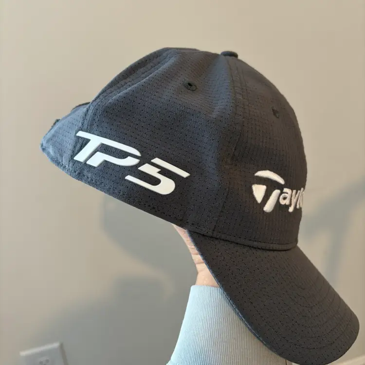 Taylor Made M5/TP5 hat