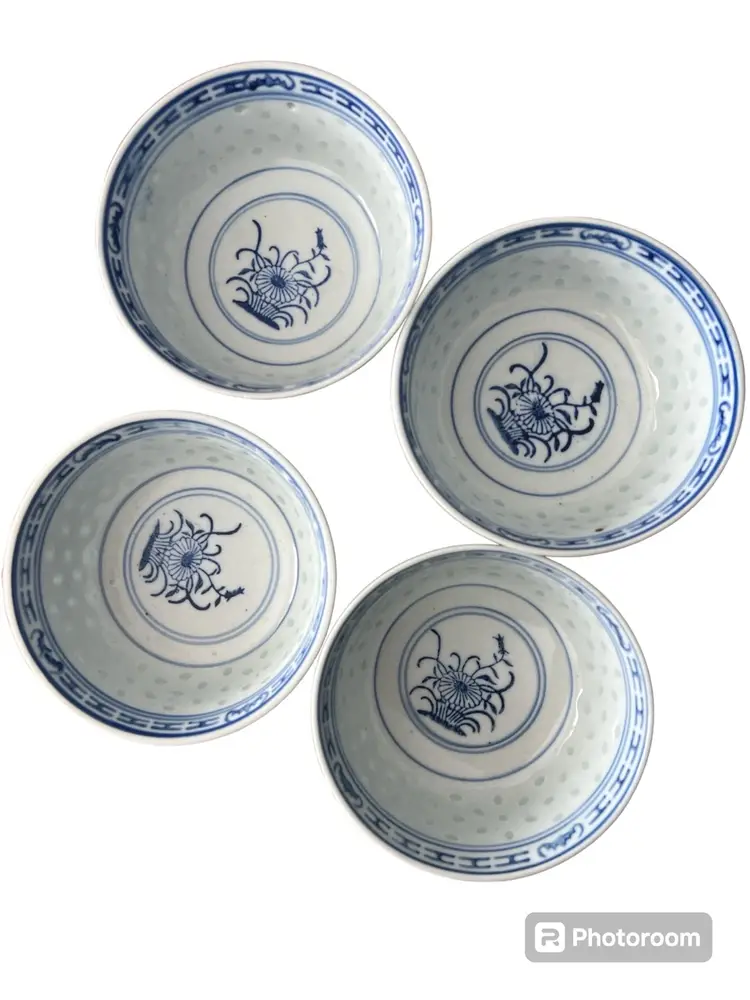 Set Of Four Blue And White Floral Rice Eye Bowls 