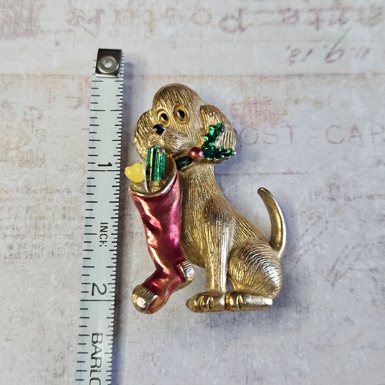 GERRYS  Dog with Stocking Brooch