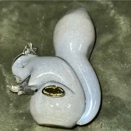 Vtg Wedgewood Hand Blown Glass Grey Squirrel Figurine Made In England. 5.5” x 3.5”