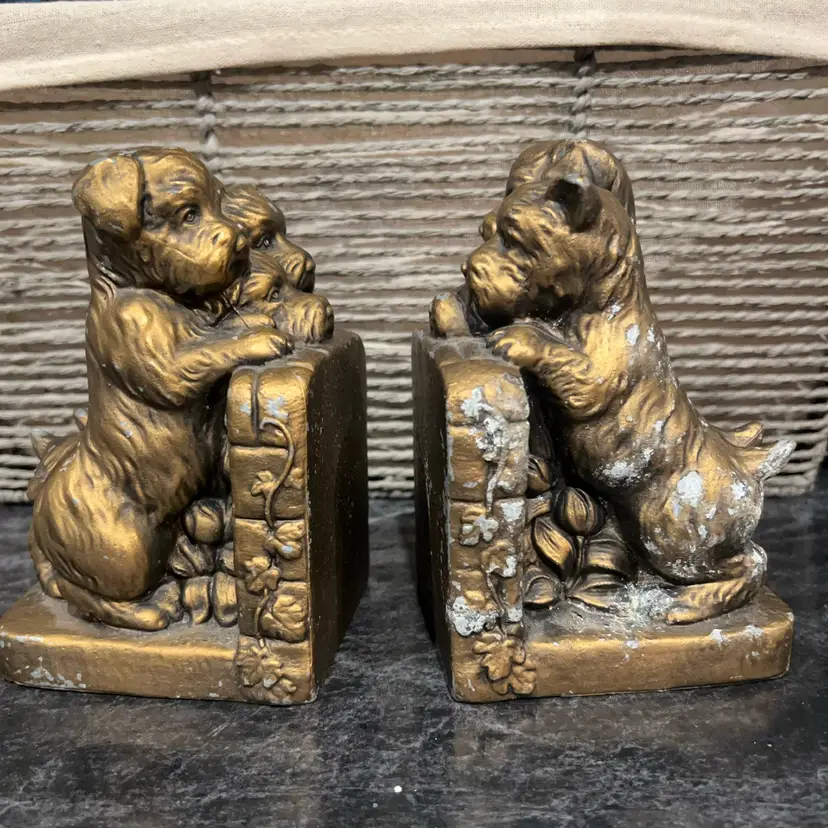 Vintage Gold Tone Cast Metal Terrier Puppies Looking Over Fence Bookends