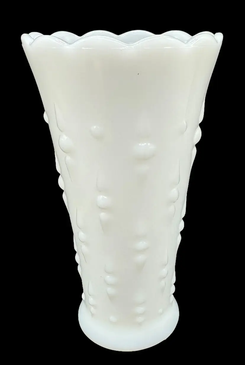 Vintage Anchor Hocking Hobnail Teardrop Milk Glass Vase Scalloped Rim 7.25”