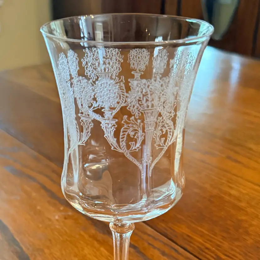 Vintage Etched Wine Glasses Set of 4  with Elegant Floral Scroll Design