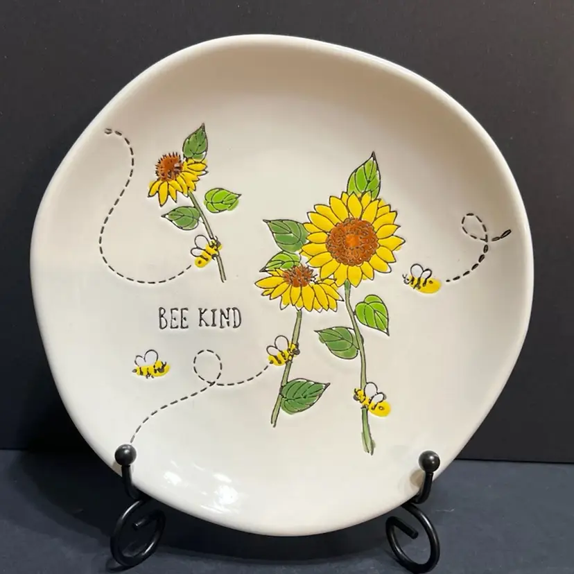 tag "Bee Kind" Floral Dessert Appetizer Plate ~1” x 6.5” diameter