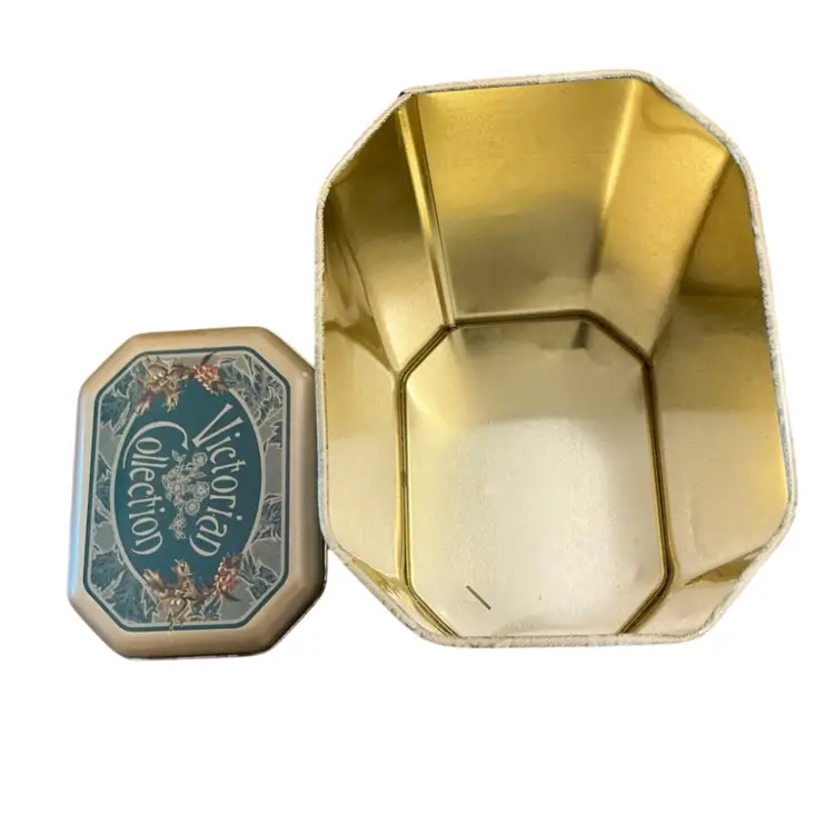 Vintage Tea/Biscuit Tin
