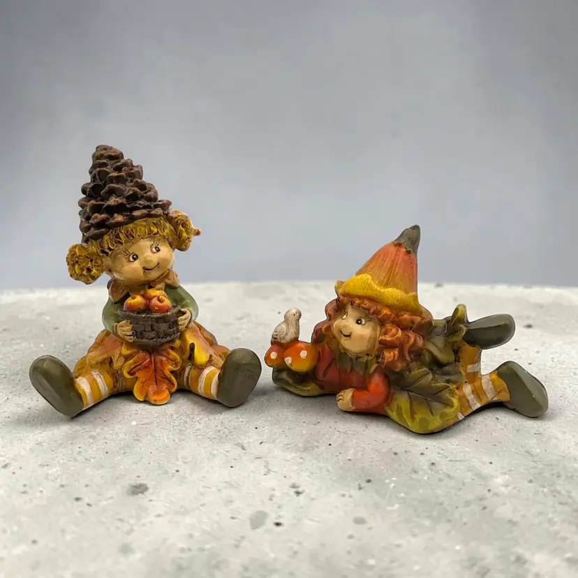 FALL Autumn Set of 2 Girls with Pinecone Hat and Flower Hat Figurines WMG 2009