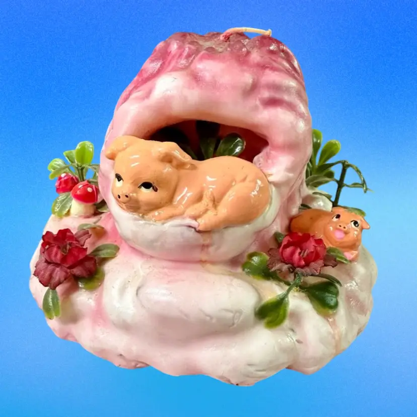 Piglet Tree Stump Candle AS IS