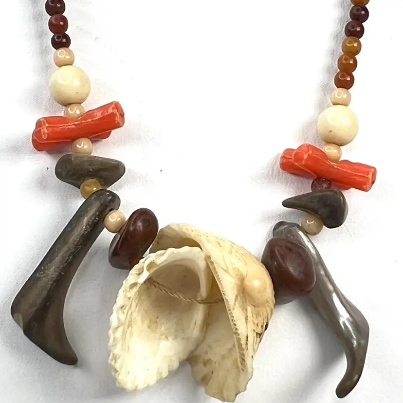 Sea Shell Ocean-inspired Vintage 17” Orange & Brown Necklace.