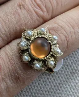 Vintage Adjustable Ring with Peach Stone and Faux Pearls