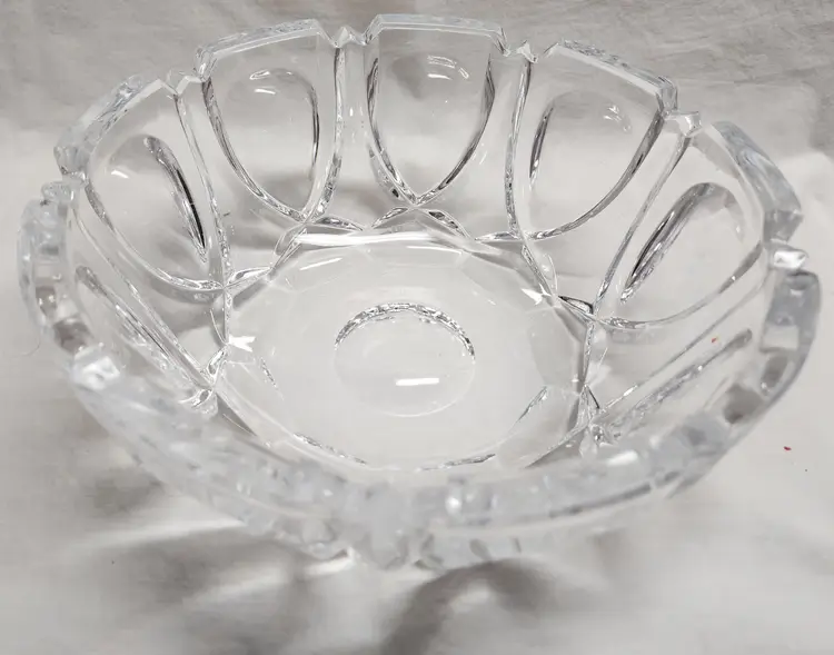 Bohemian Czech Shield and Teardrop Design Glass Bowl