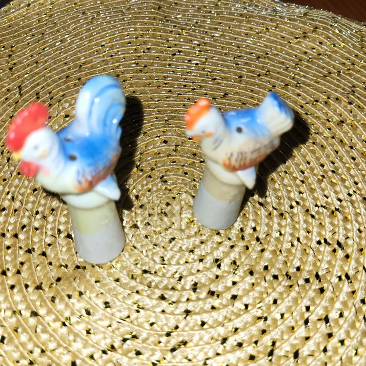 Vintage Blue Tail Chicken Shakers