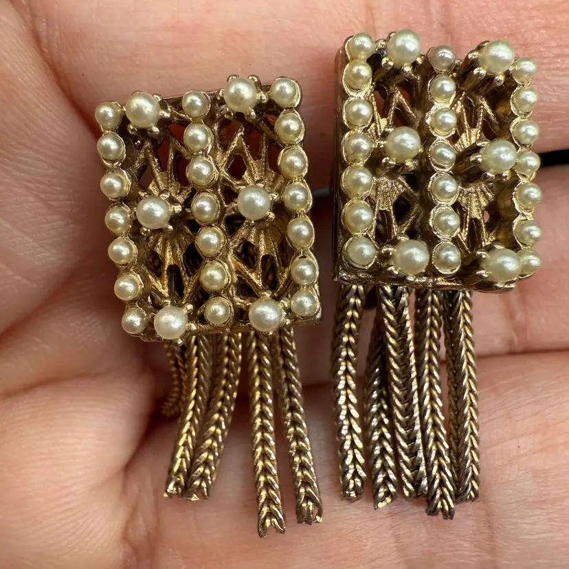 Vintage Seed Pearl Gold Tone Tassels Screw Back Earrings 1.25”