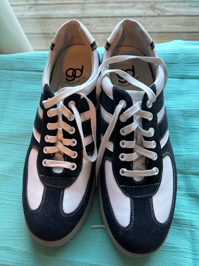 Men’s Liam Blue White Gravity Defyer Comfortable Shoes