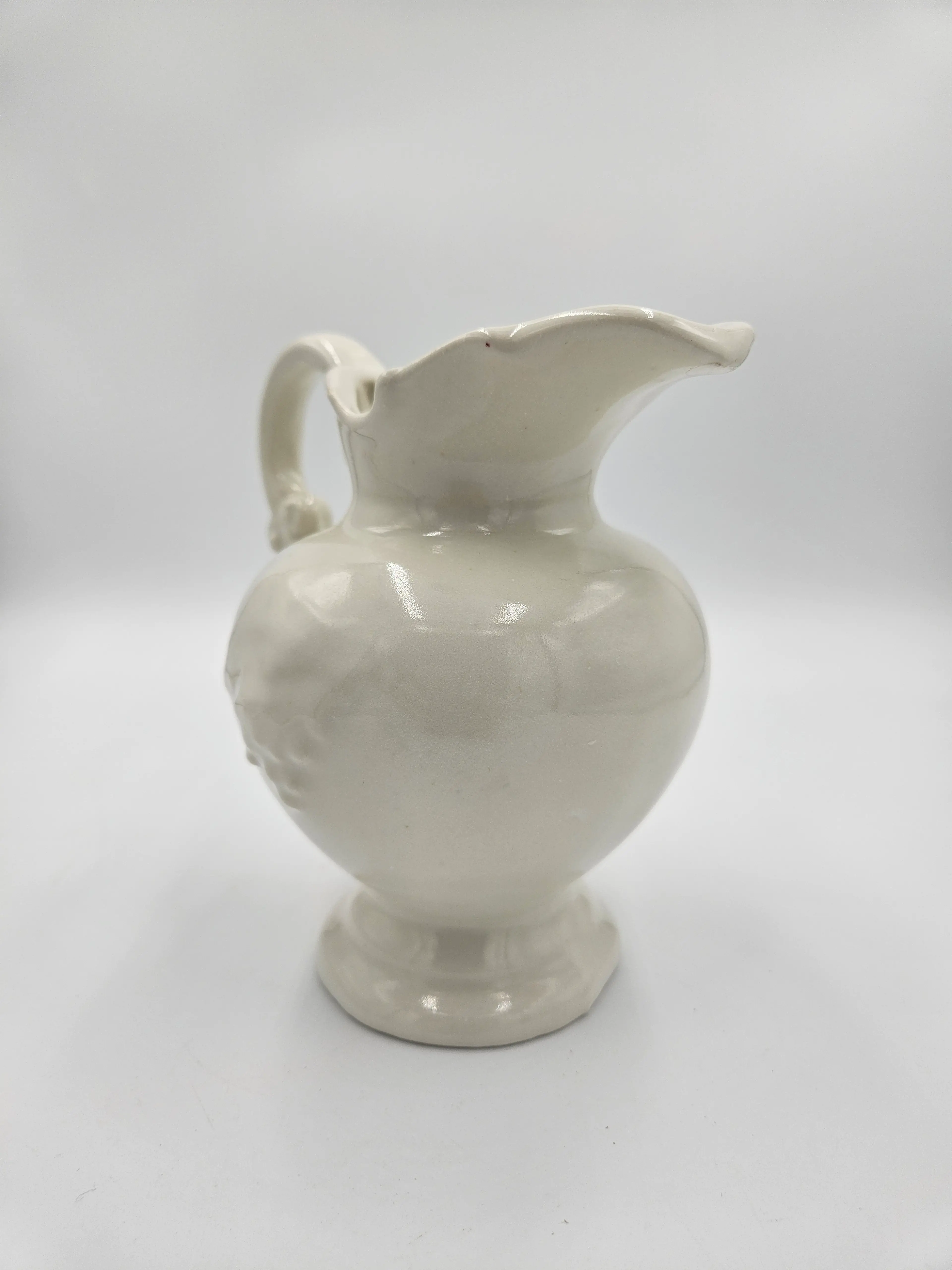 Image 2 of 6