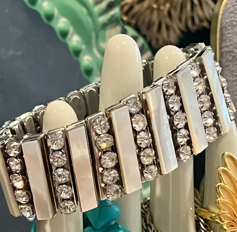 Mother Of Pearl And Rhinestone Vintage Expansion Statement Bracelet 1950’s - 60’s Hard To Find