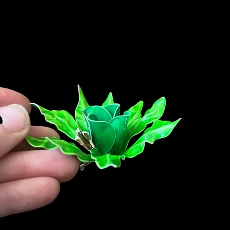 How On Enamel Pin 60s