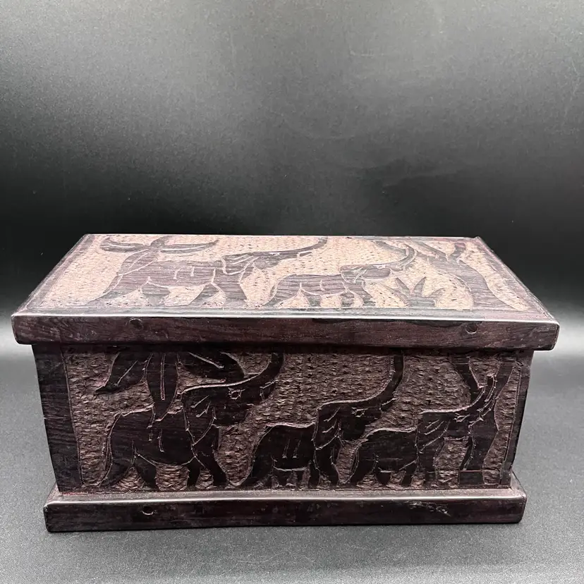 #25 Hand Carved Wooden Tanzanian Lidded Hinged Keepsake Box With Surprise Compartment 9.5”🐘 🦒