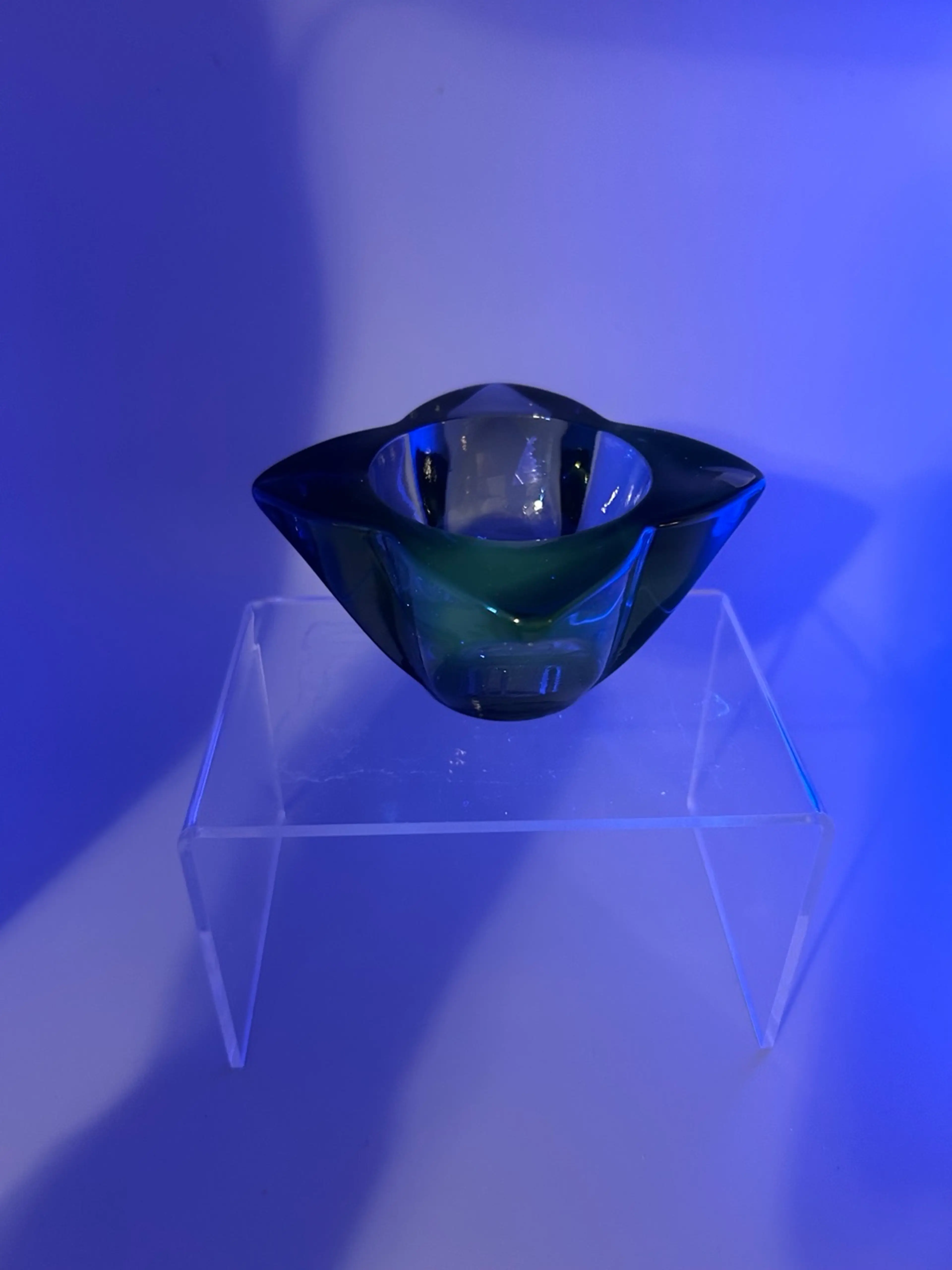 Image 4 of 5