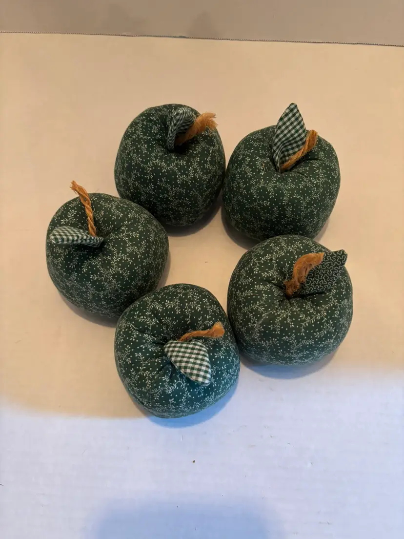 Vintage Fabric Apples Lot of 5 Green Fabric with White Ivy and Stems 3in. Tall