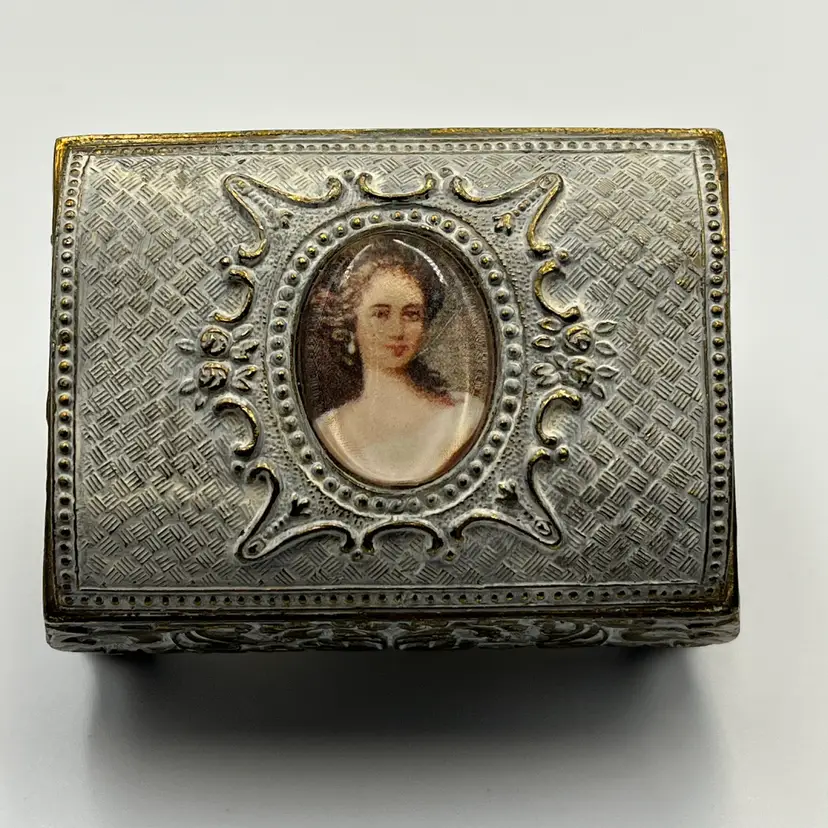 Vintage French-Style Trinket Box- Marie Antoinette