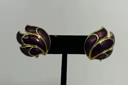 Vintage Trifari Gold Tone Purple Enamel Scallop Edge Clip on Earrings