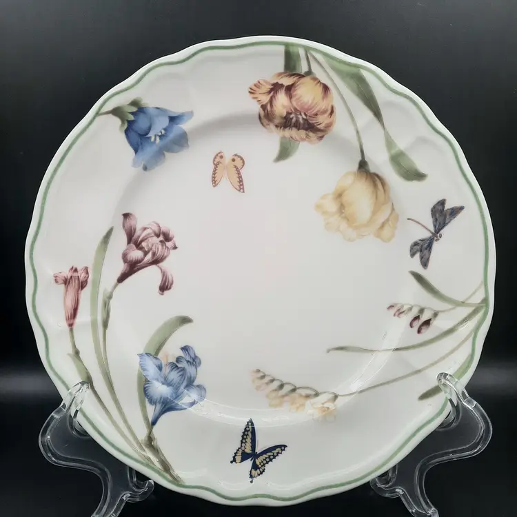 Epoch Exclusives Summer Meadow Floral Butterfly Dinner Plates Set of 4