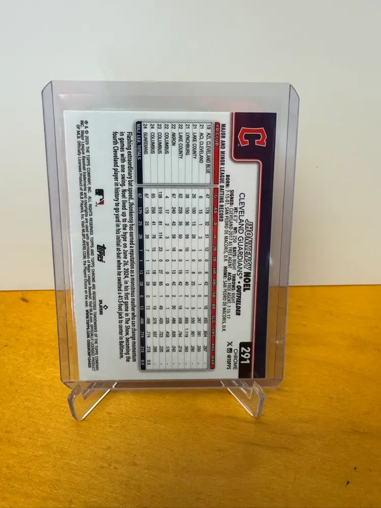 Jhonkensy Noel 2025 Topps Chrome Ray Wave Refractor Rookie Card - Cleveland Guardians