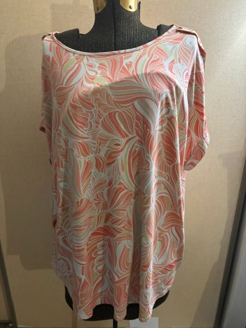 A.U.W Women's 3X Short Sleeve Floral Blouse..2-1