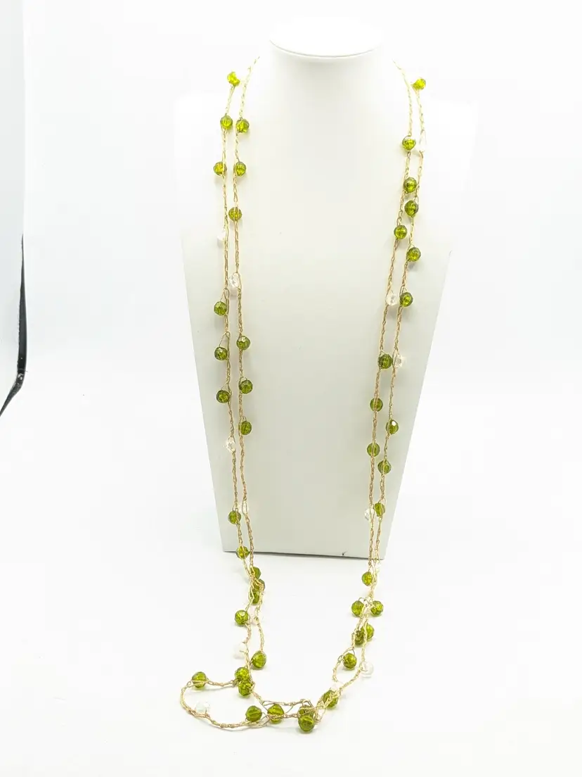 Green Beaded with Gold Thread Chain Necklace