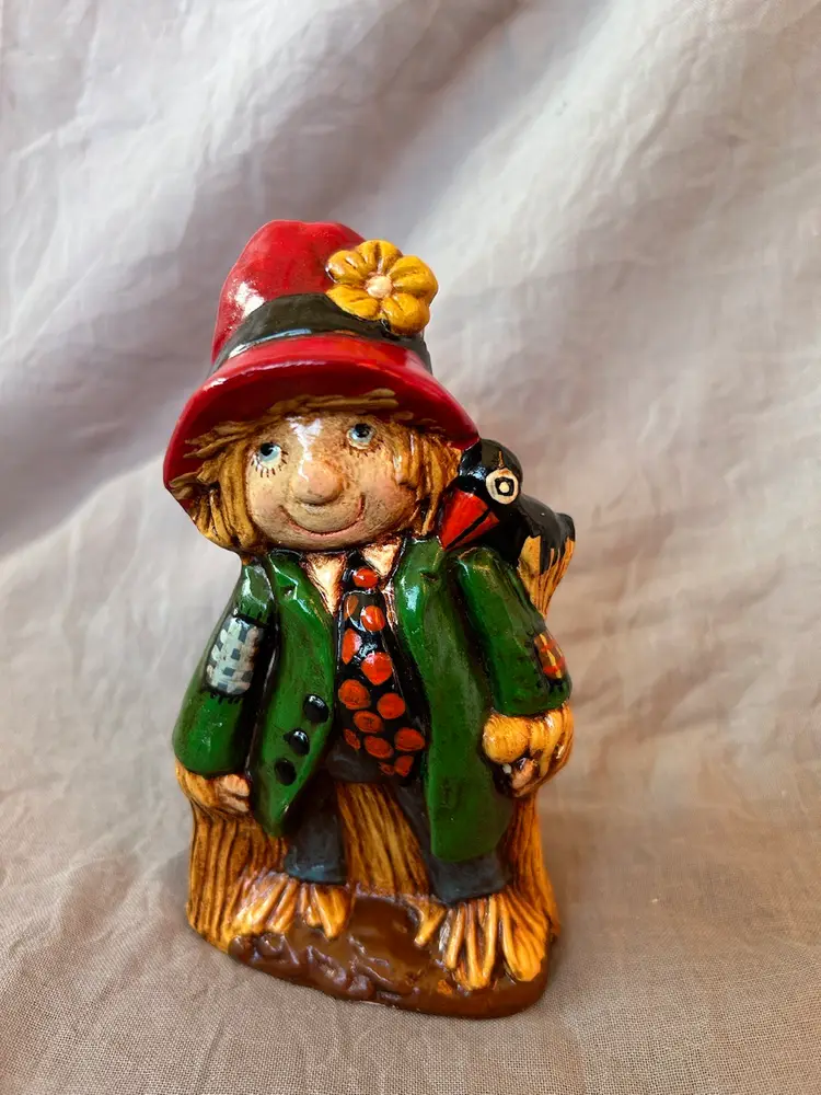 Adorable! Plak Shack Scarecrow Figurine