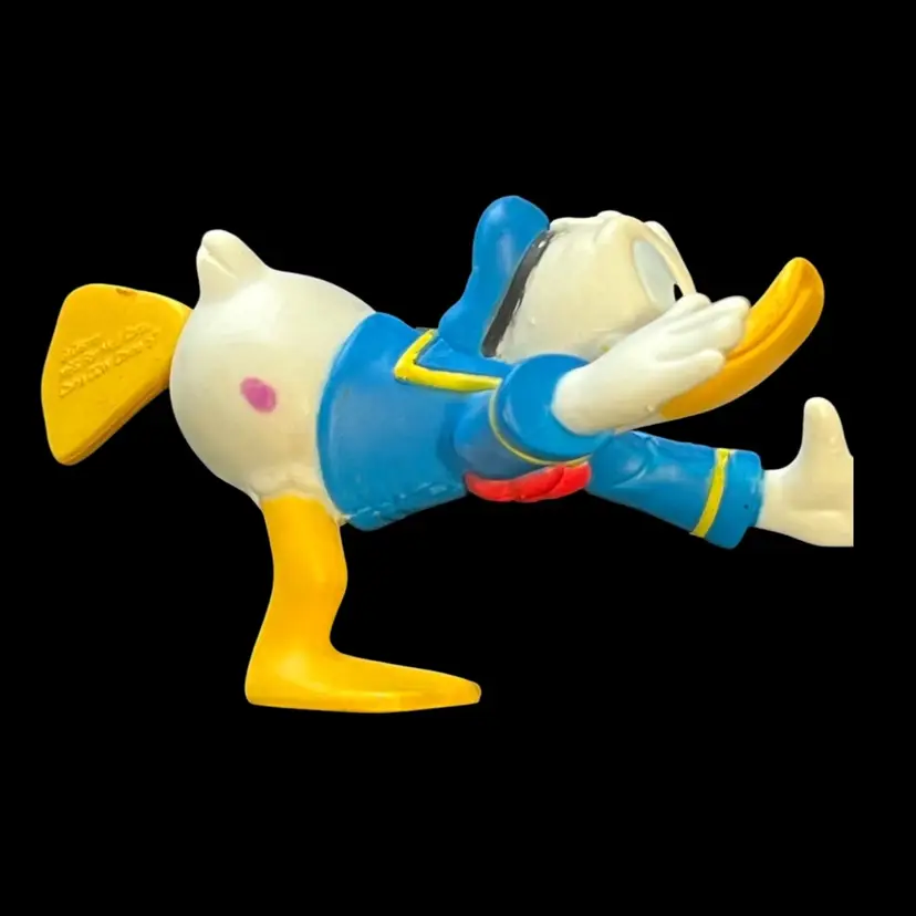 Disney PVC Figurine Running Donald Duck