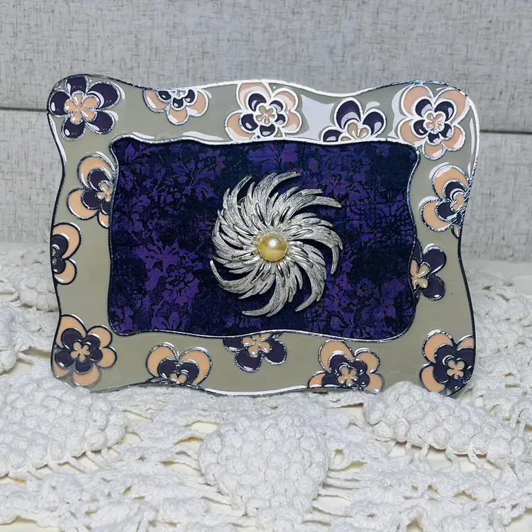 Vintage Brooch Art in Decorative Frame - Wearable Sara Coventry Brooch - OOAKI Framed Jewelry Display