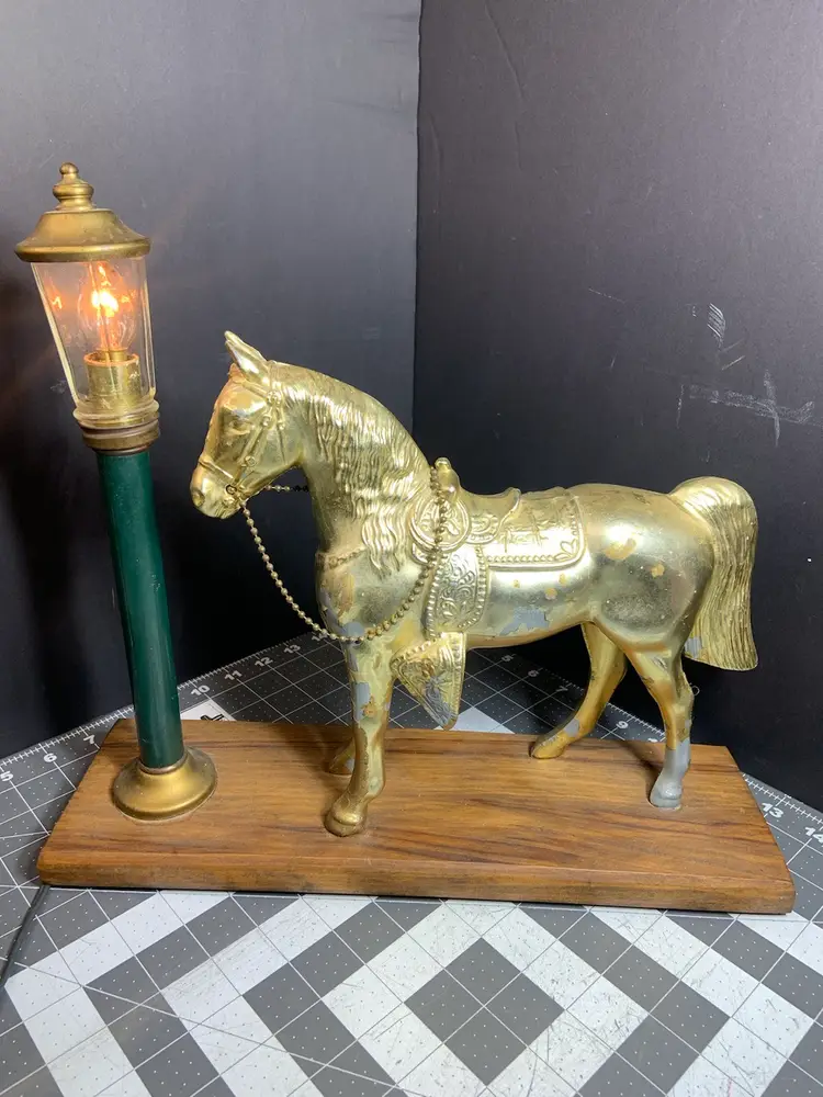 Vintage Brass Saddled Horse Lamppost Night Stand Lamp Wood Base Mounted Paint Wear
