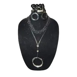 #04 And 09 - Jewelry Lot