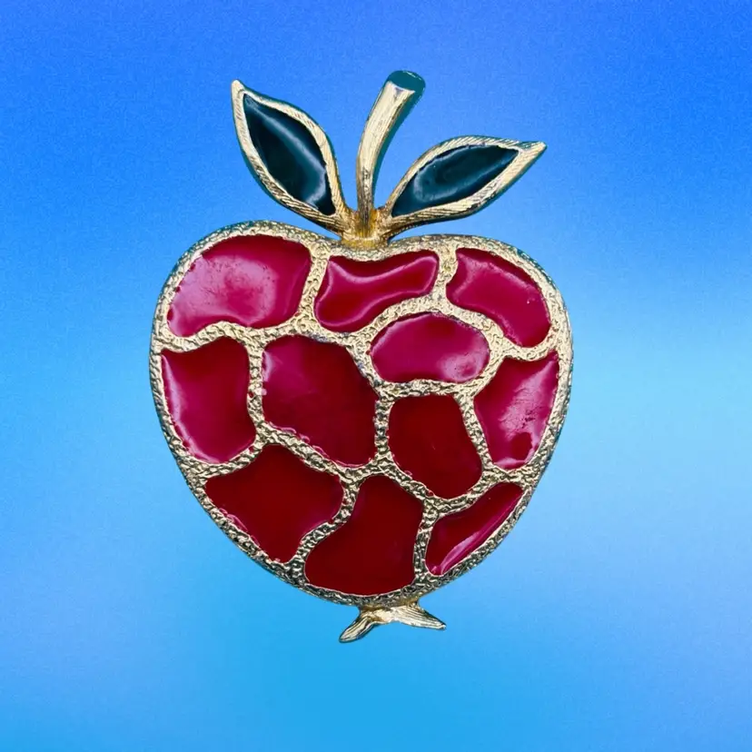 Vintage Red Enamel Apple Brooch – Retro 1960s–70s Gold-Tone Pin