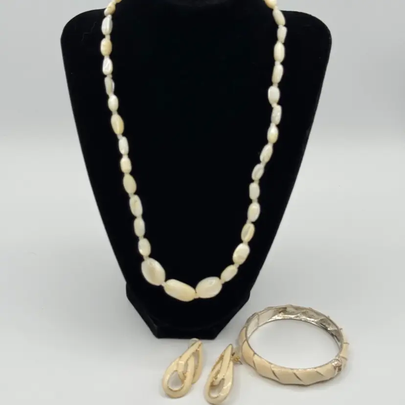 #03. Jewelry Lots 3 Piece Lot