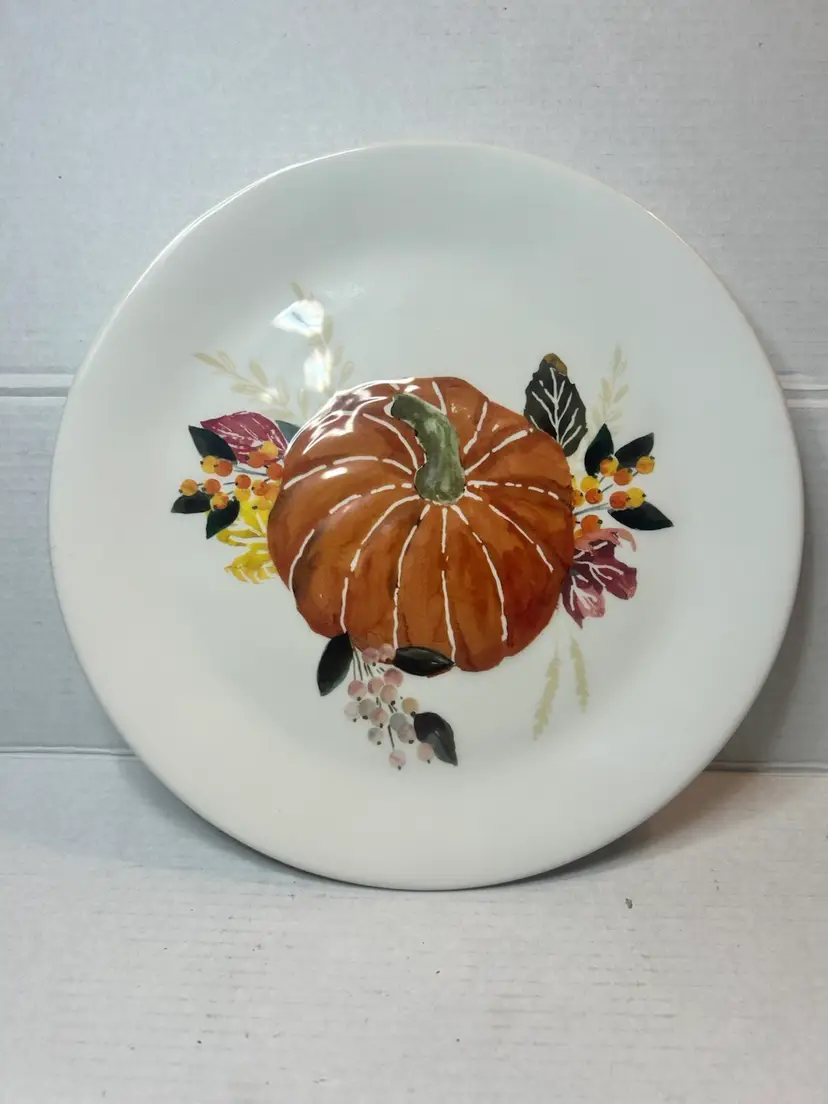 Decorative Ceramic Fall Harvest/Thanksgiving Pumpkin Plate 8.5”